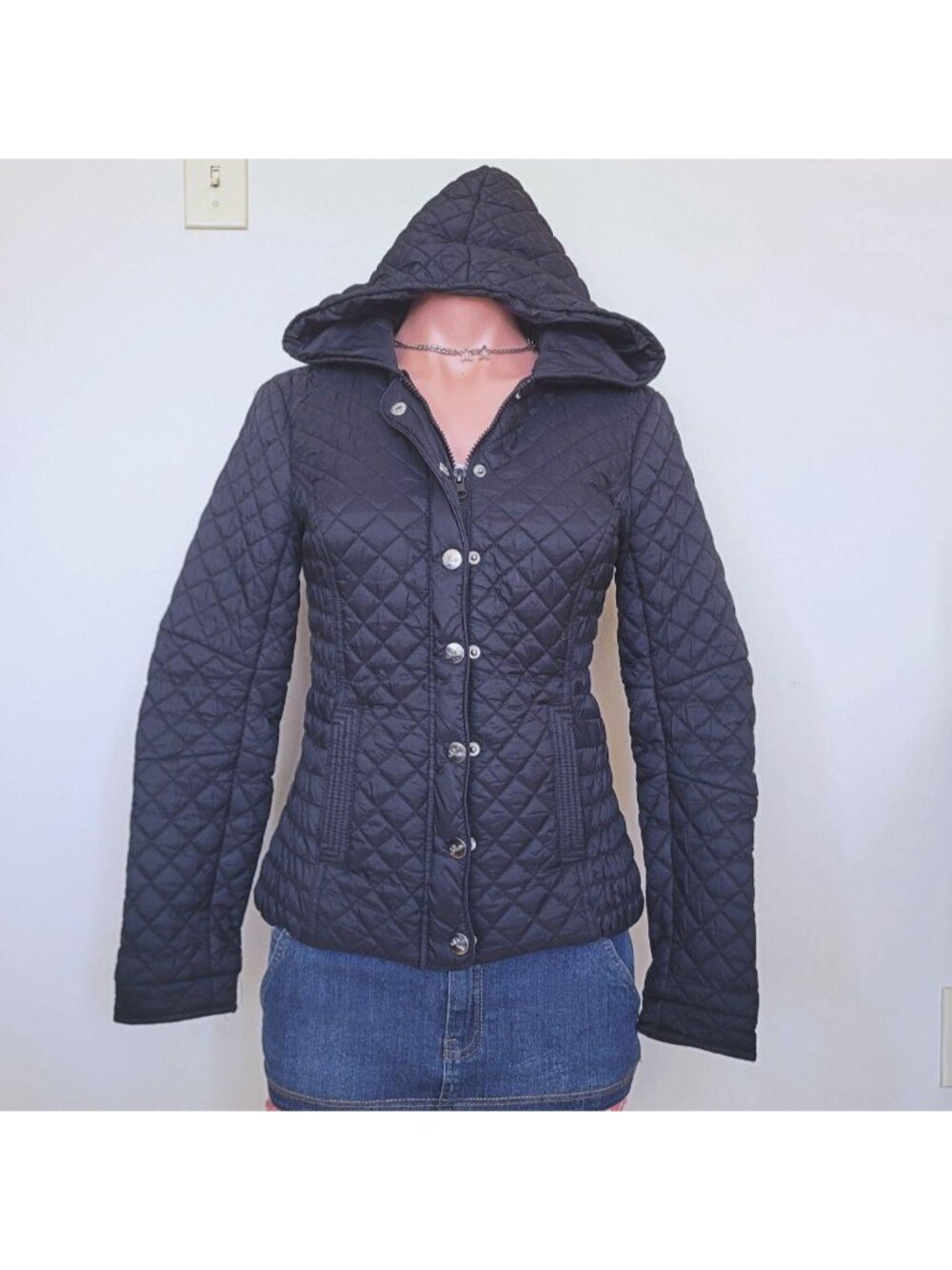 Guess 1981 Archive Minimalist Black Padded Hooded Puffer Jacket (M)